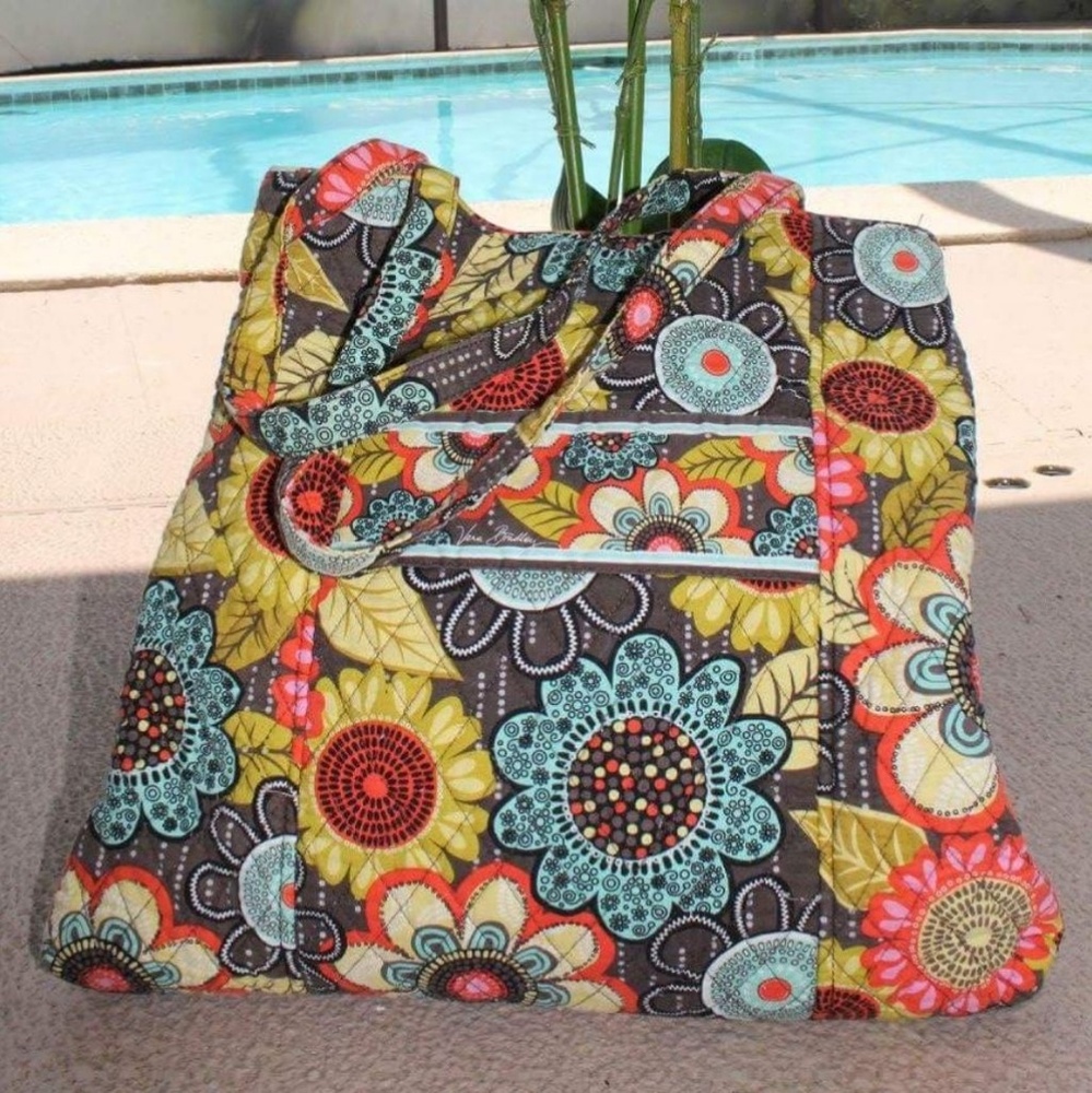 Vera Bradly Curvy Tote